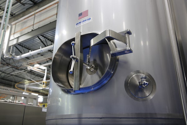 Mueller Yeast Brink Tank 400x400 Manway