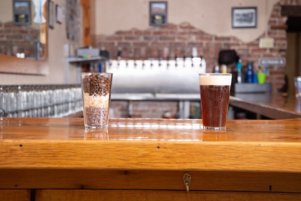 Mueller MaxxLup Beer on Bar